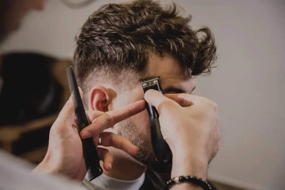 Coiffure homme à Cluses